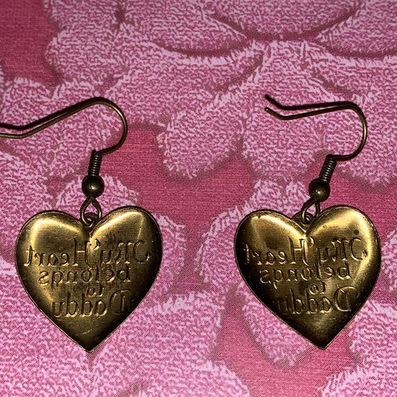 Vintage “My Heart Belongs to Daddy” Heart Earring - Picture 4 of 4